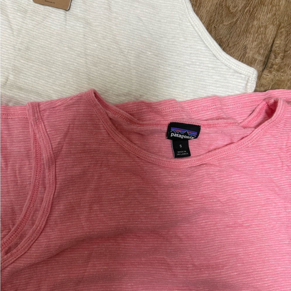 Patagonia Cream and Pink Tank Tops Bundle Small NWT - Picture 3 of 3